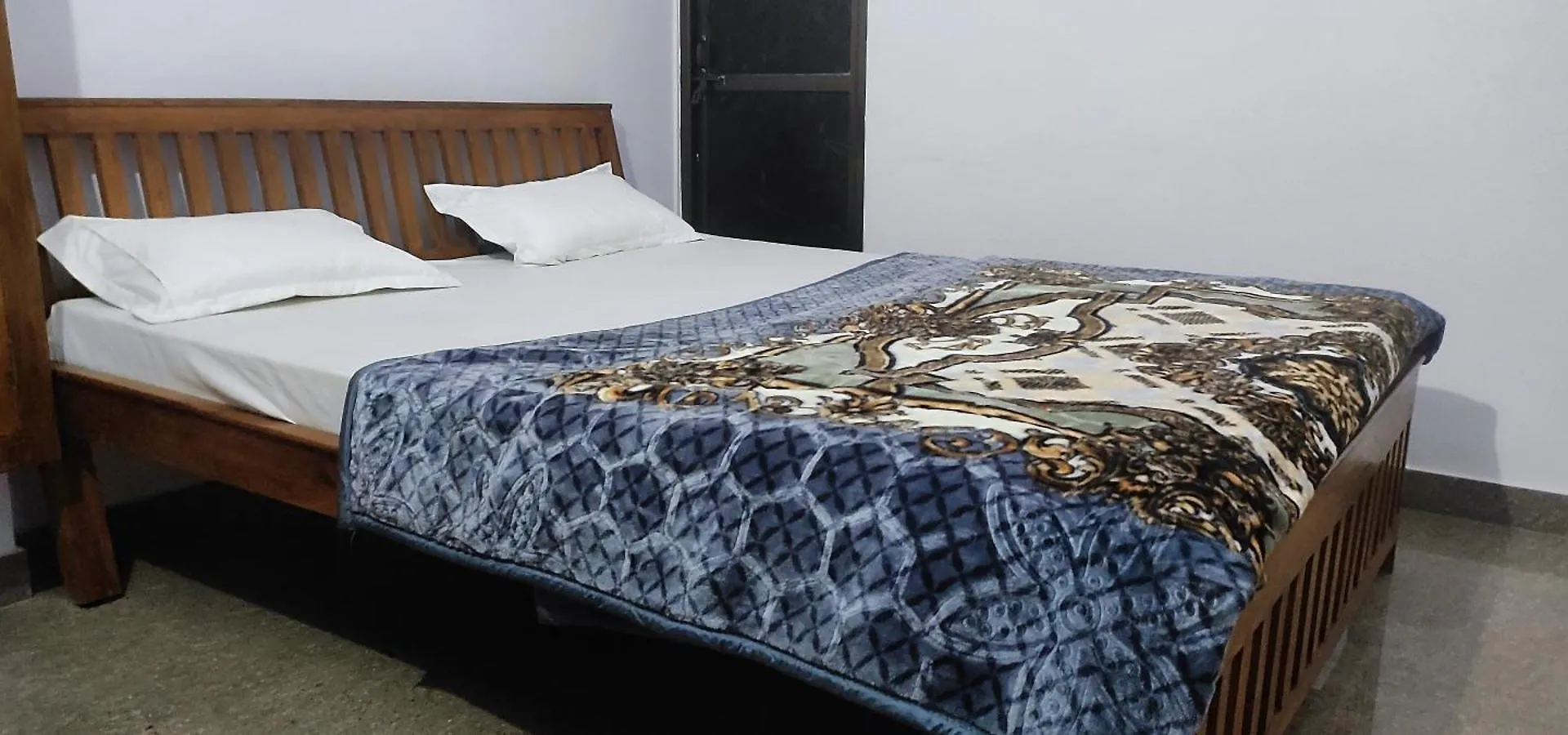 Kalpataru Pg House Hotel Varanasi Guest house