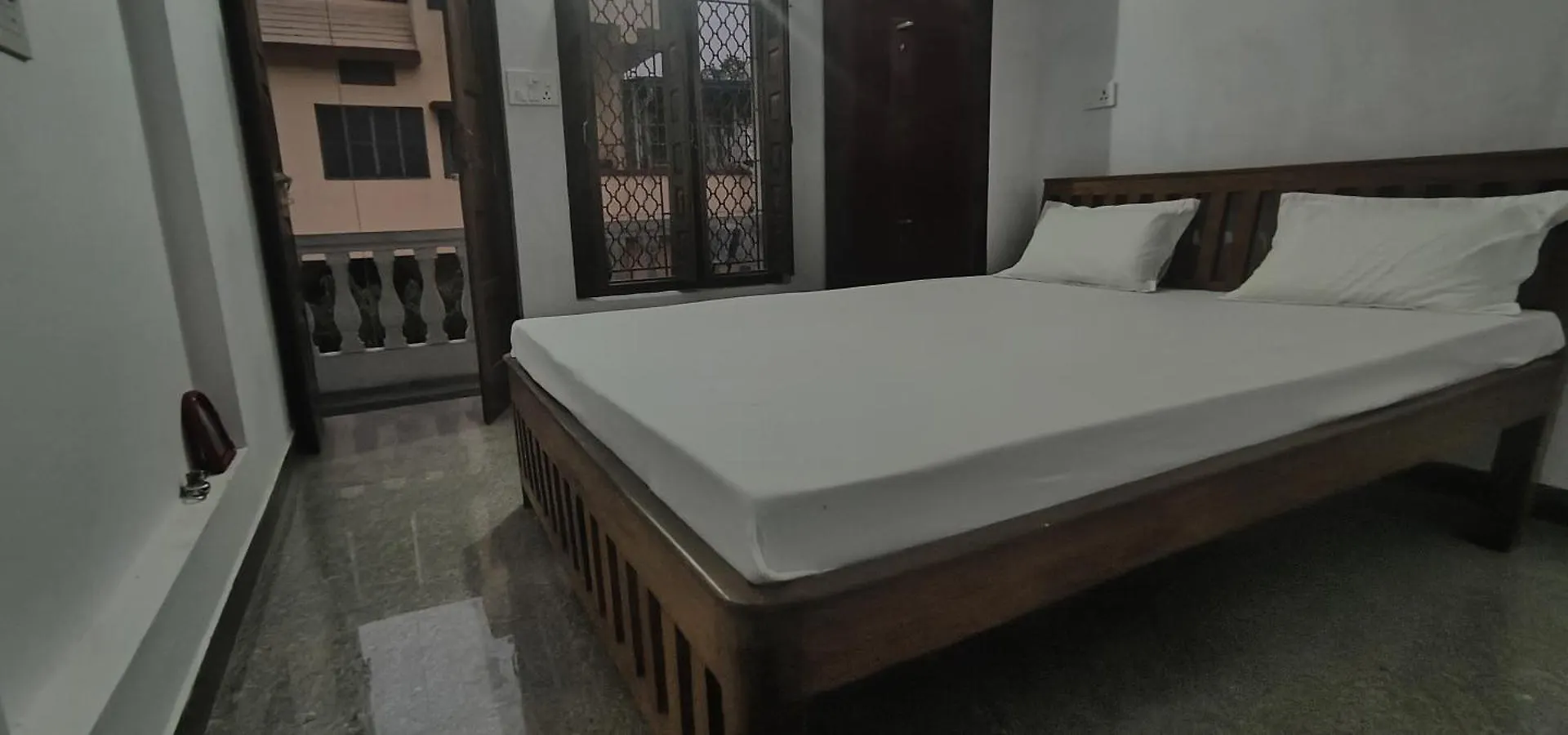 Kalpataru Pg House Hotel Varanasi Guest house